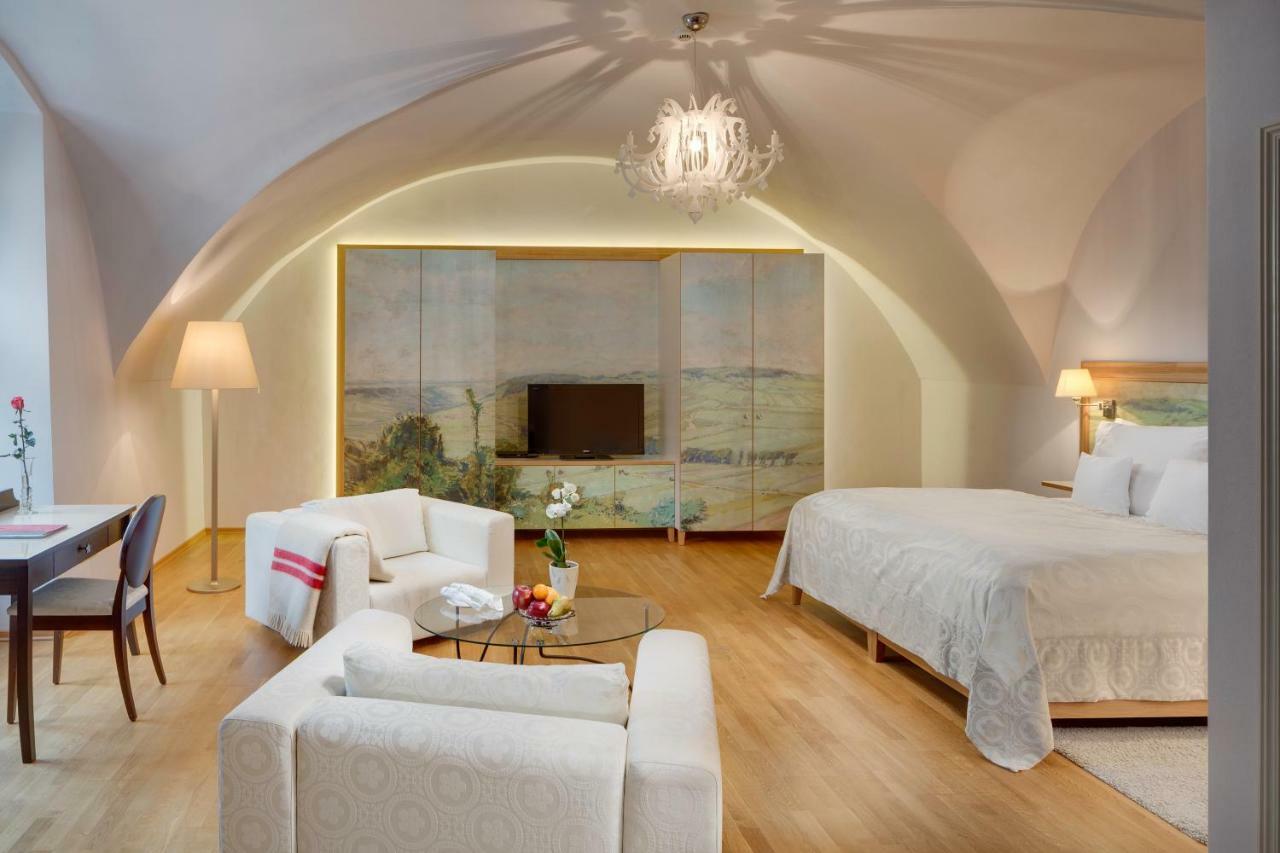 Chateau Heralec Boutique Hotel & Spa By L'Occitane Εξωτερικό φωτογραφία